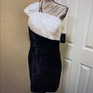 Elegant Black and White One Shoulder Party Cocktail Dress Size 10